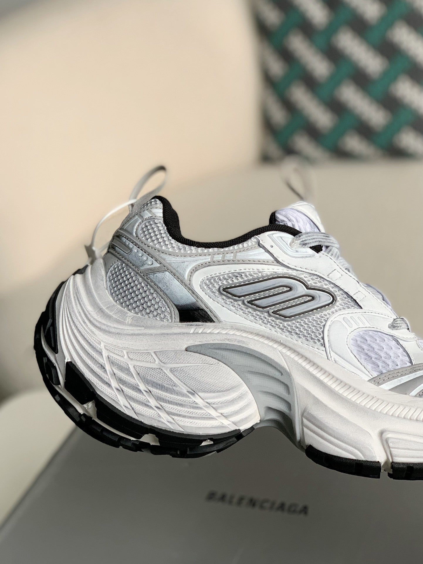 Balenciaga Runner