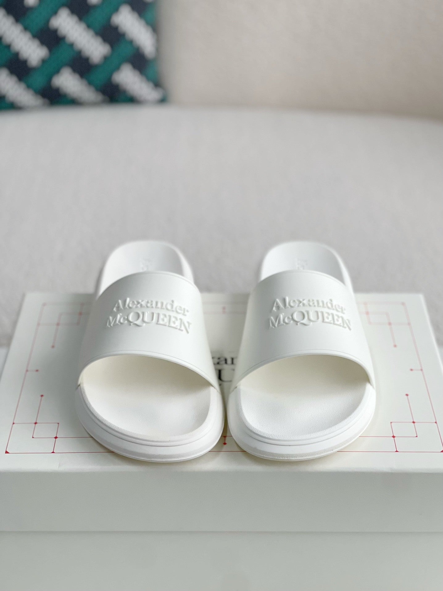 Alexander McQueen Slipper