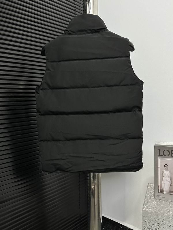 Canada Goose Sleveless Vest