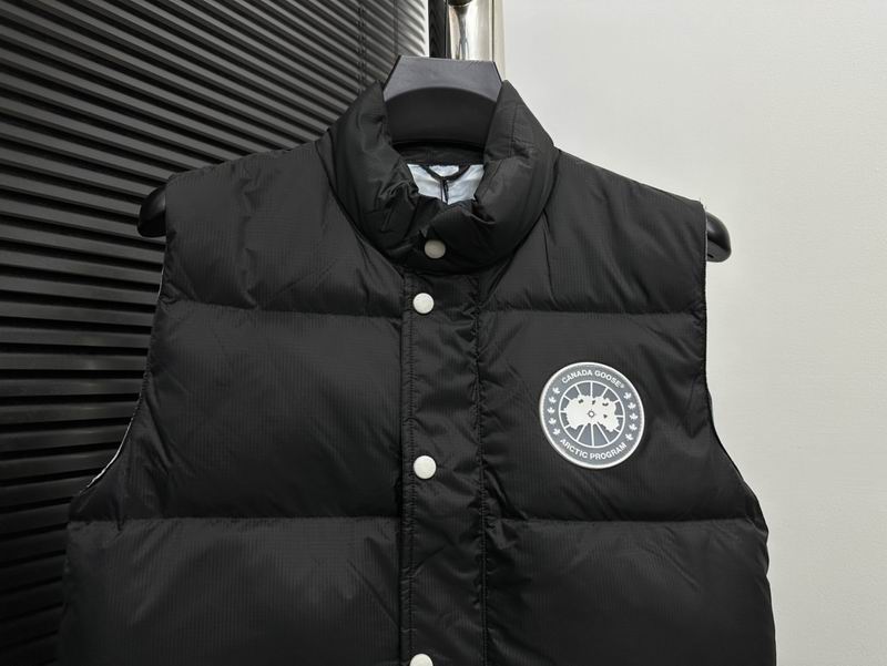 Canada Goose Sleveless Vest