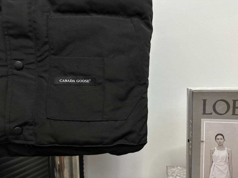 Canada Goose Sleveless Vest