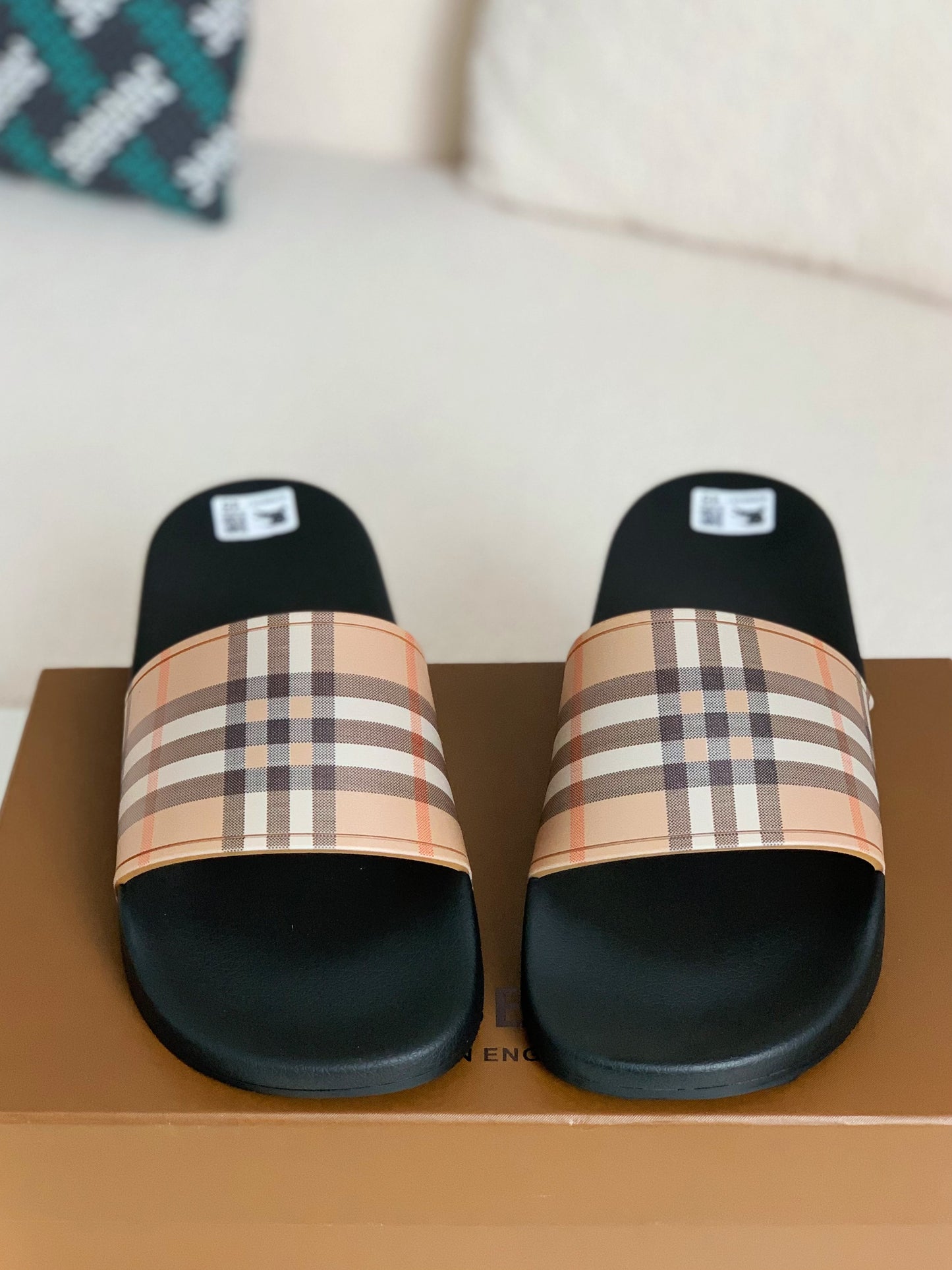 Burberry Slipper