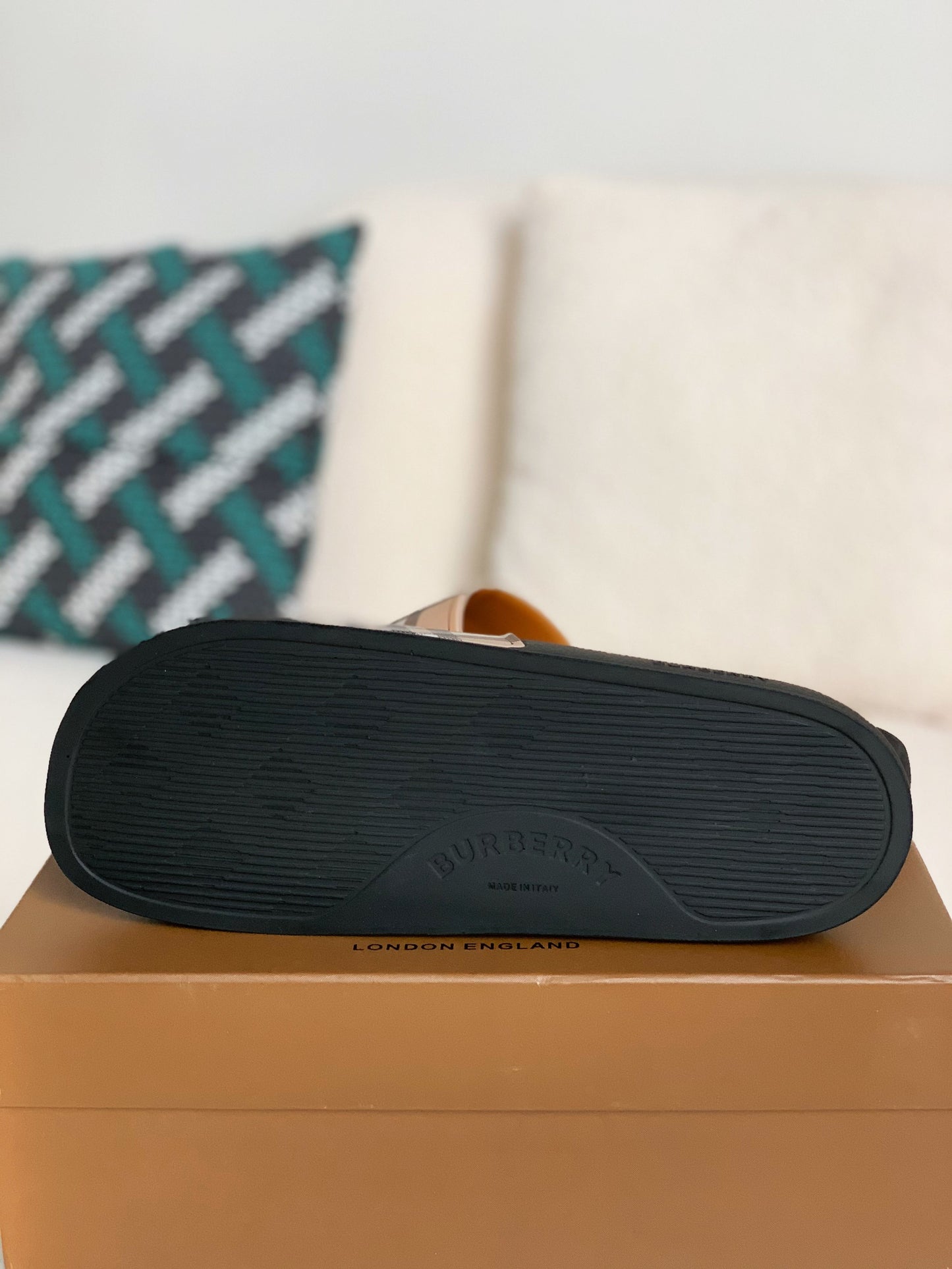 Burberry Slipper
