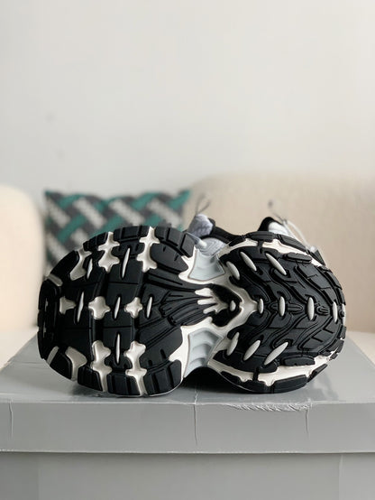 Balenciaga Runner