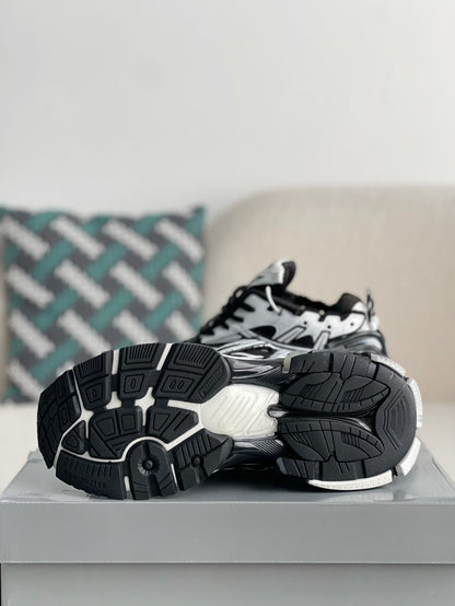 Balenciaga Runner