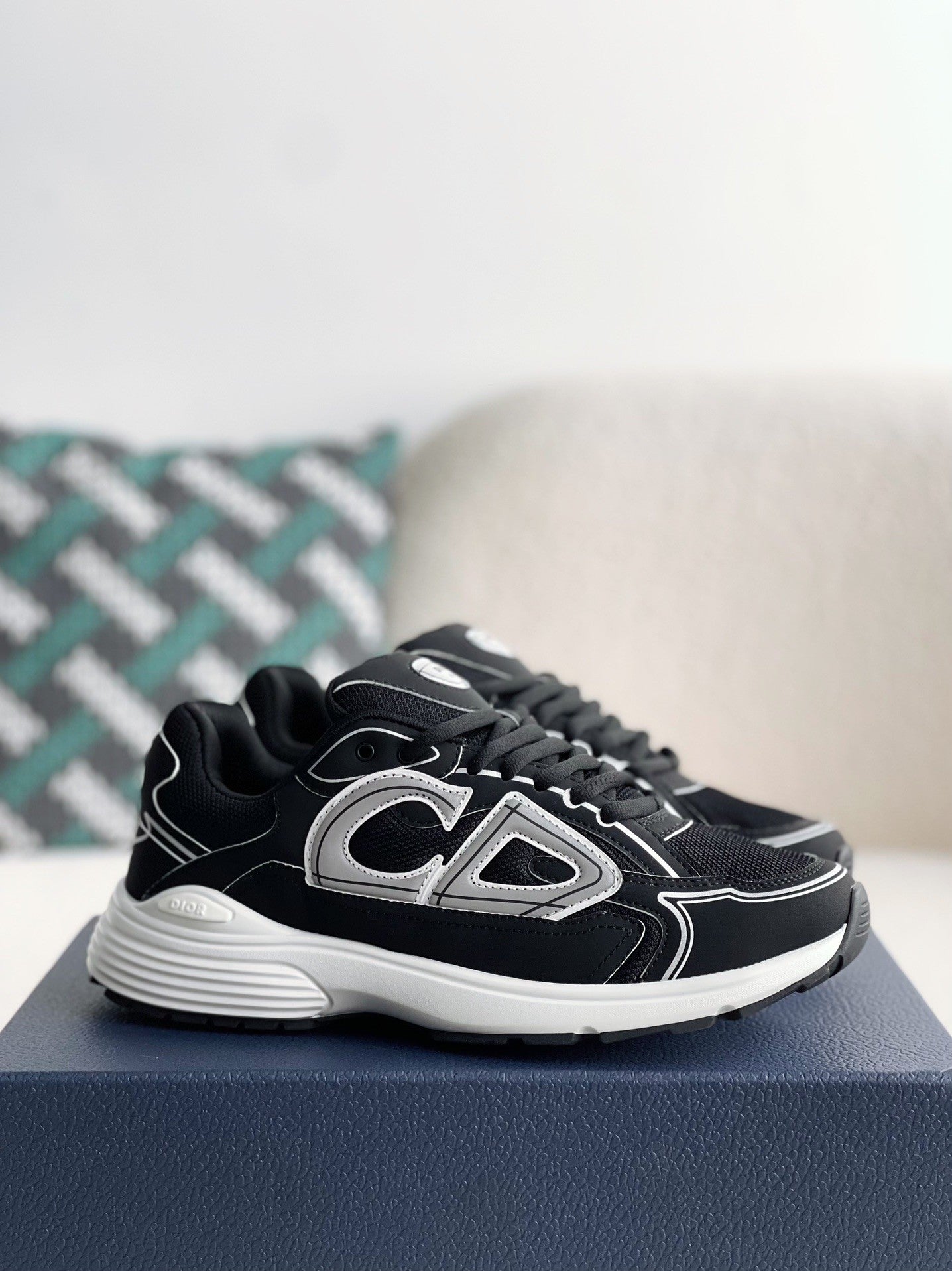 Dior b30