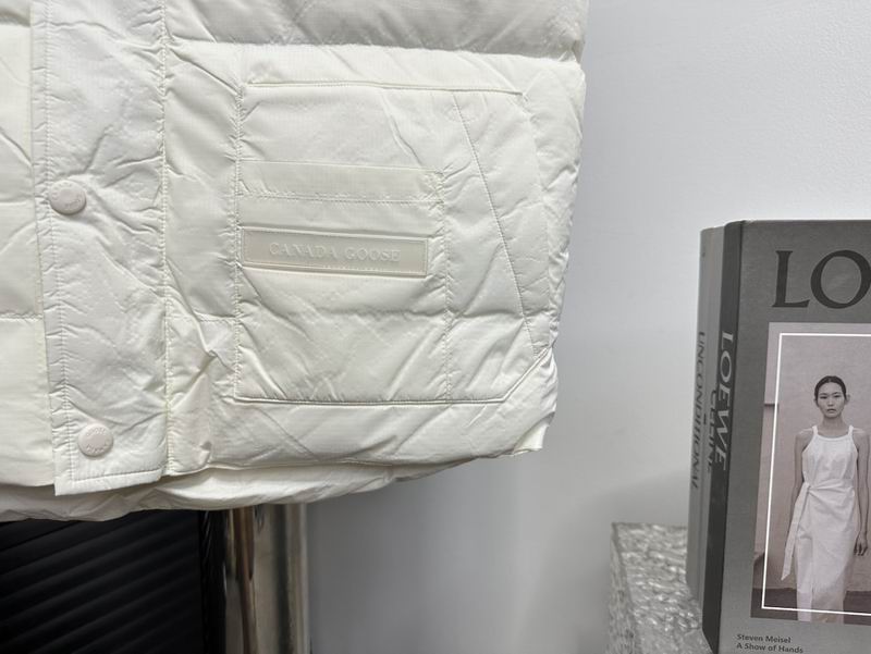 Canada Goose Sleeveless Vest