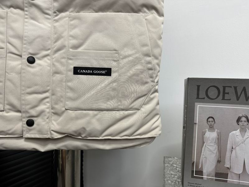 Canada Goose Sleveless Vest